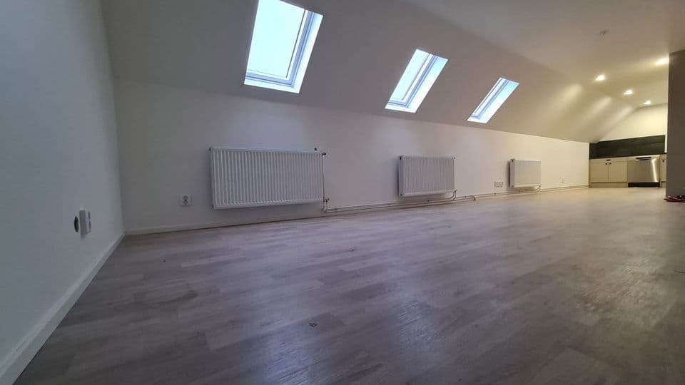 Bronsåldersgatan, VÄSTERÅS — photo 3