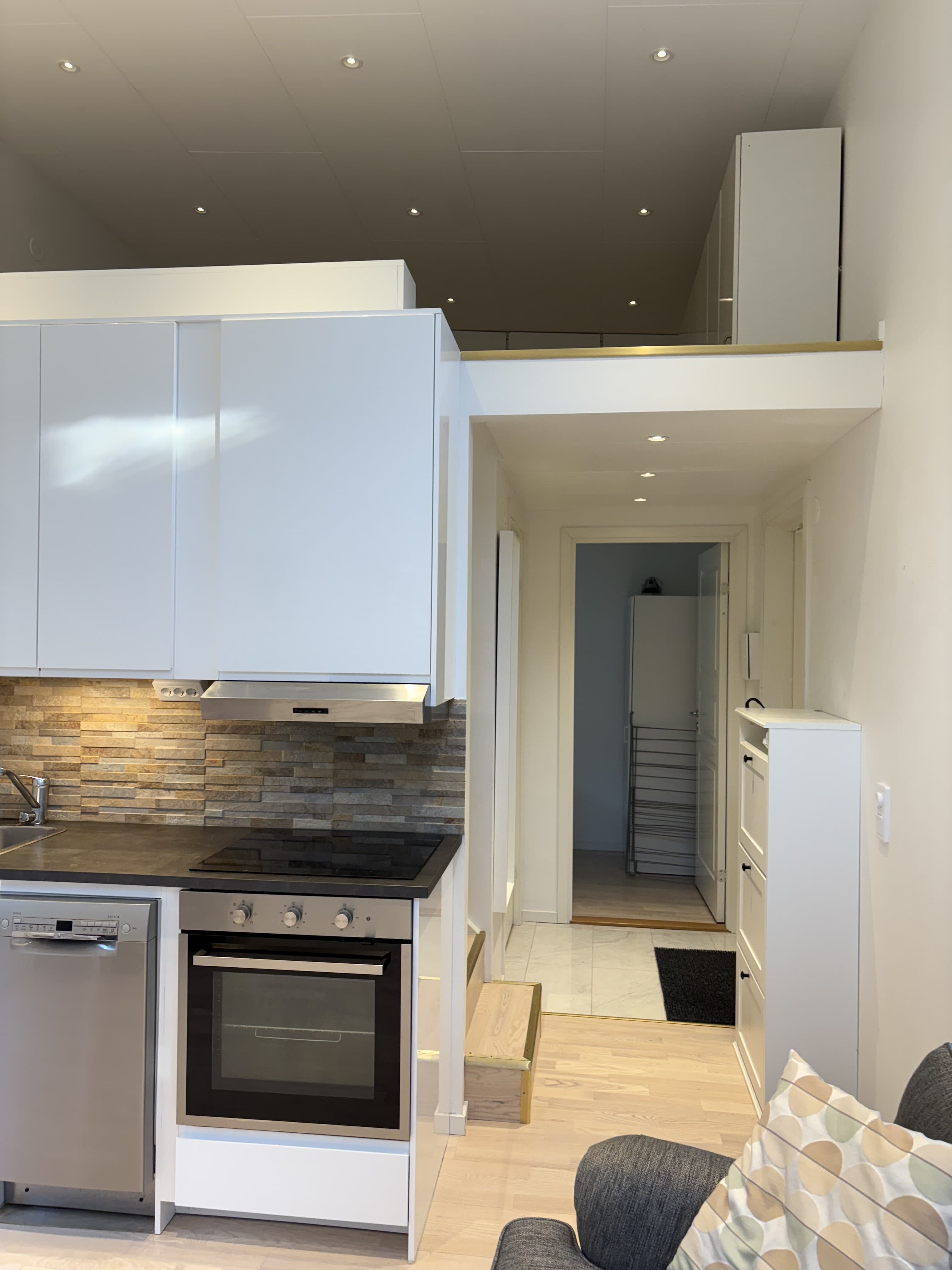 Idtjärnsgatan, Angered — Angered