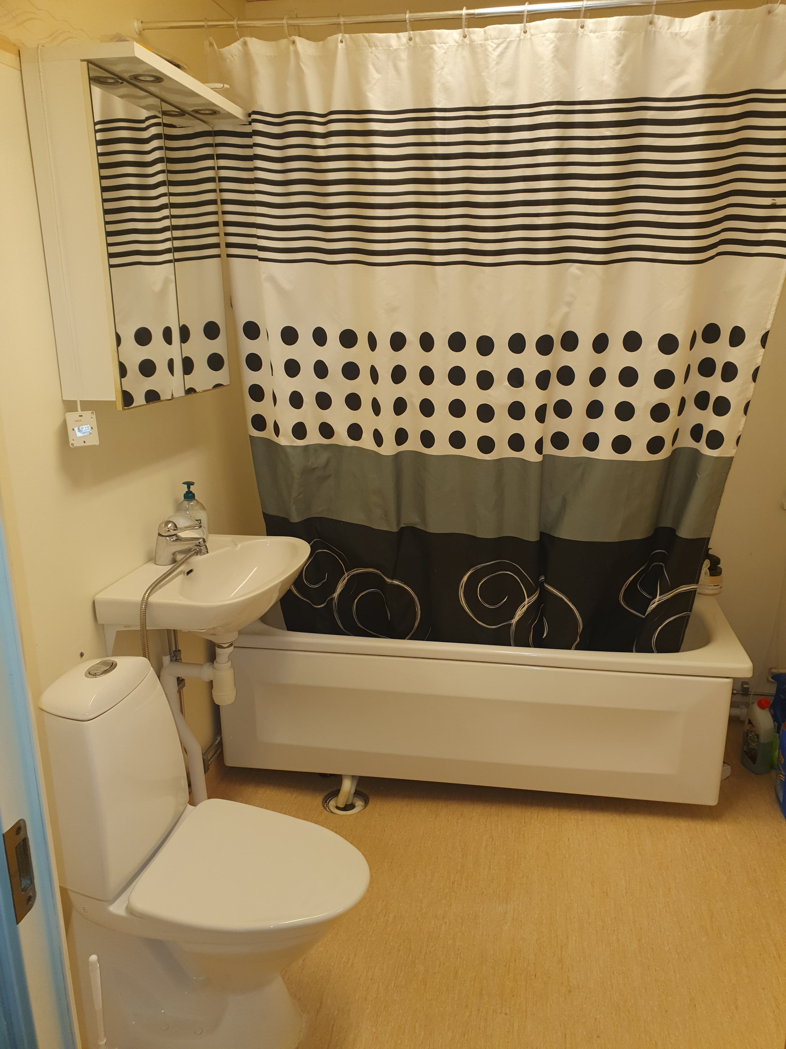 Kaskögatan, Kista — photo 4