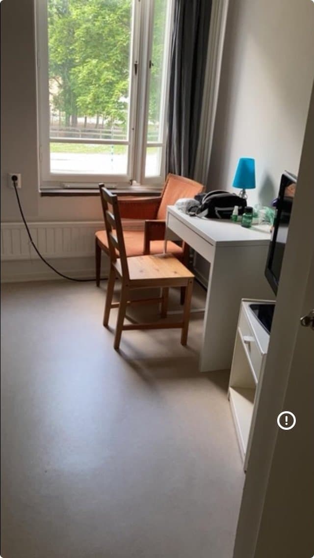 Sjöskumsvägen, Farsta — Farsta